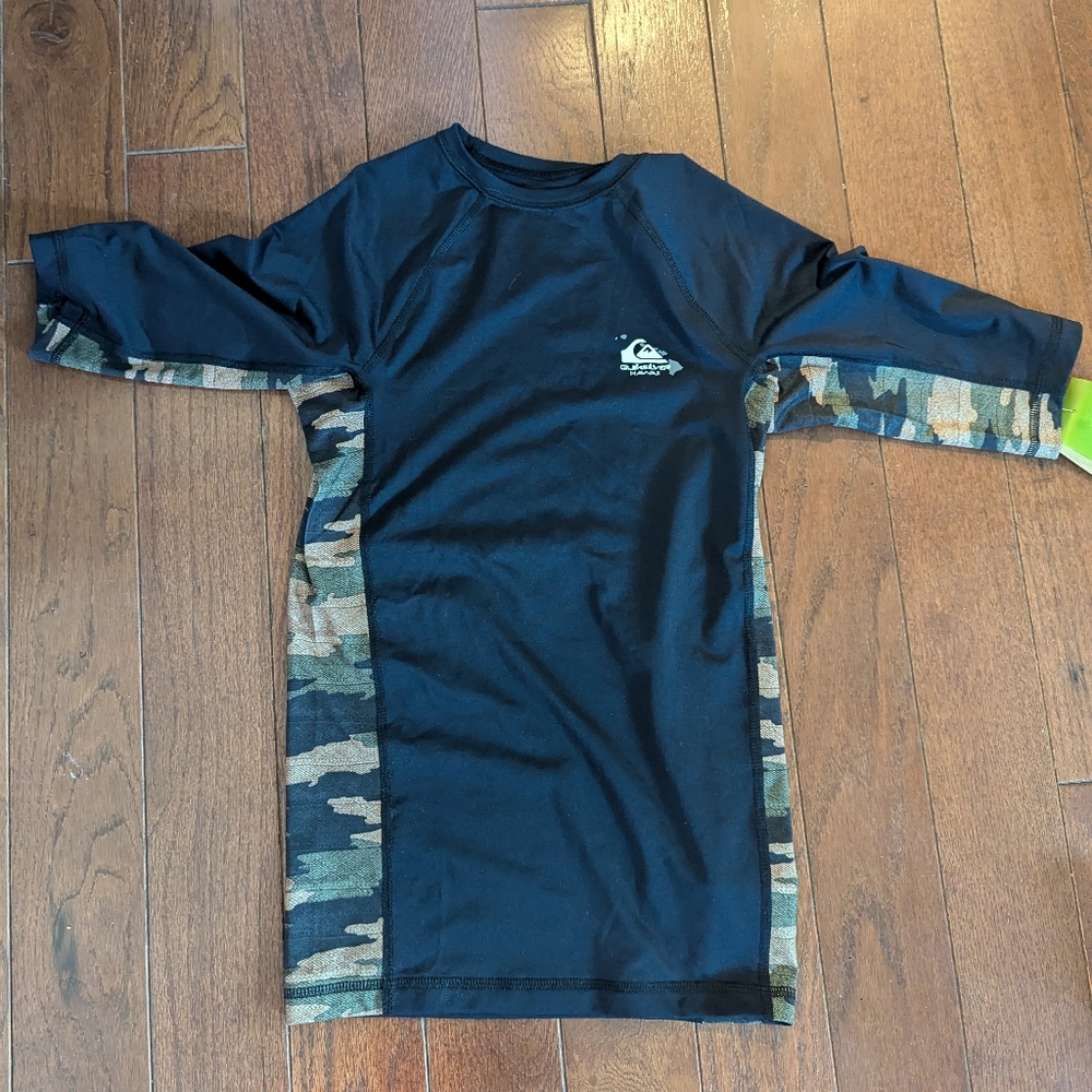 Boys quicksilver swim shirt